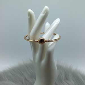 NEW Seashell Locket Bangle
